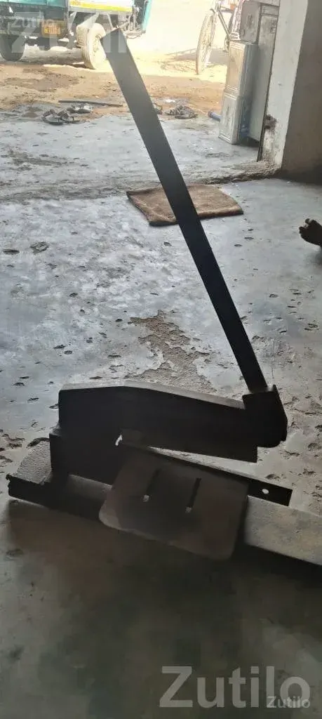 Manual Metal Cutting Machine - ટૂલ્સ અને હાર્ડવેર - અમદાવાદ શહેર - Image 5