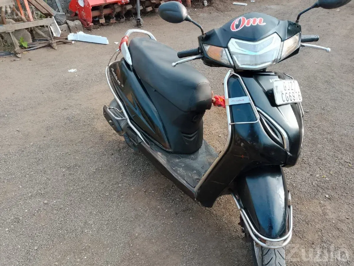 Honda Activa 2018 Black Scooter Sale - Bikes - Bhanvad - Image 2