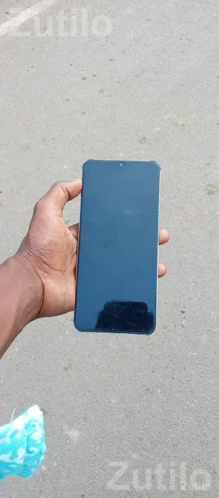 Realme 71 Mobile Phone with Peacock Back Design - Mobile Phones - Petlad - Image 2