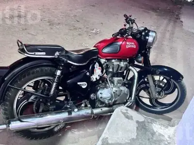 Royal Enfield 2017 Red and Black Motorcycle