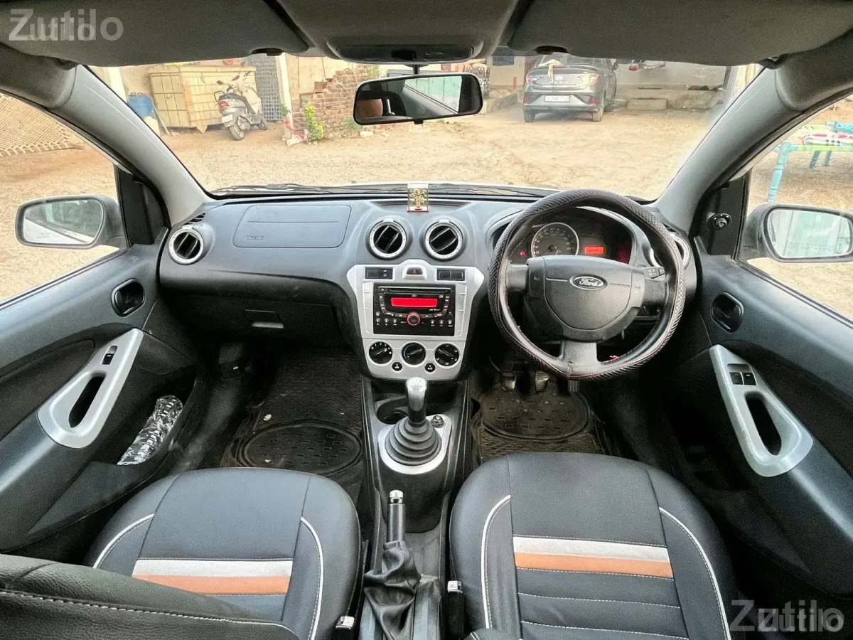 Ford Figo Titanium Diesel White Car - Cars - Amreli City - Image 2