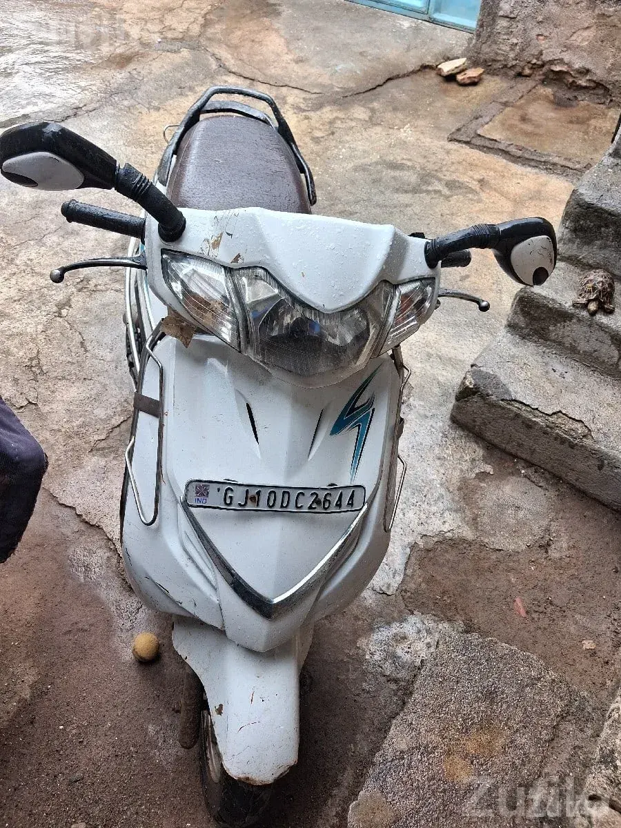 Hero Duet Scooter, Single Owner - Bikes - Jamjodhpur - Image 3