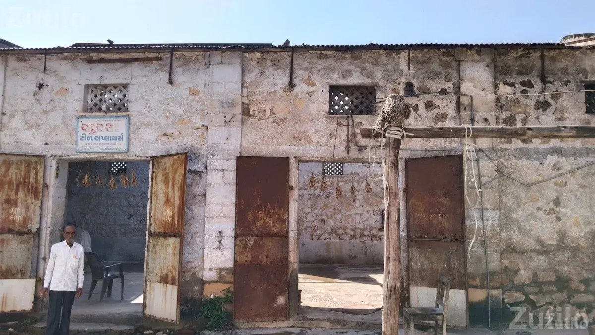 490 Var Property Plot for Sale - Land & Plots - Upleta - Image 4