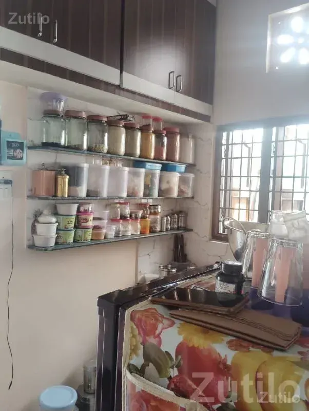 Modern Wooden Kitchen Wall Cabinets - Land & Plots - Kalyanpur - Image 3