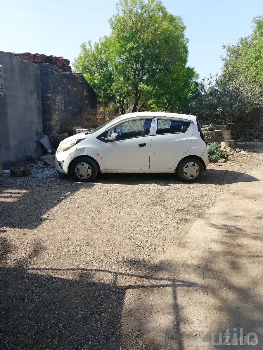 White Small City Car for Quick Sale - કાર - માણાવદર - Image 1