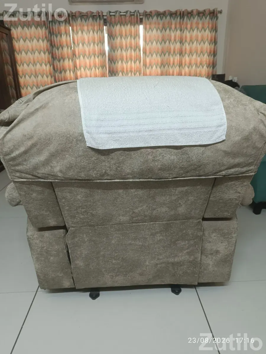 Recoliner Chair - Chairs, Stools & Seating - Vadodara City - Image 4