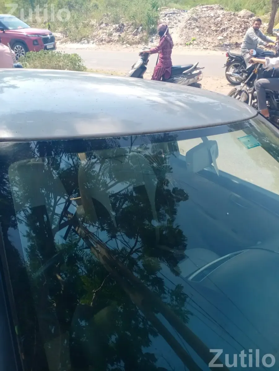 Swift dezire zxi petrol - Cars - Rajkot City - Image 1