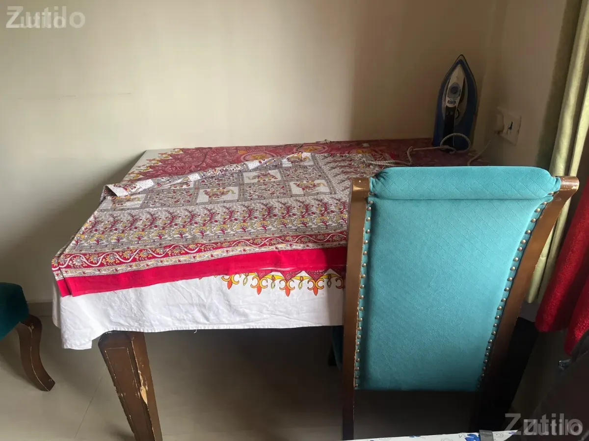 Dining table - Dining Tables & Sets - Vadodara City - Image 3