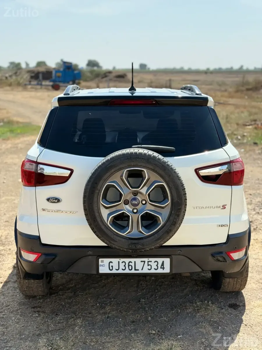 Ford EcoSport, titanium S  top model sunroof cruise control model- 07/10/2019 - કાર - જામનગર શહેર - Image 3