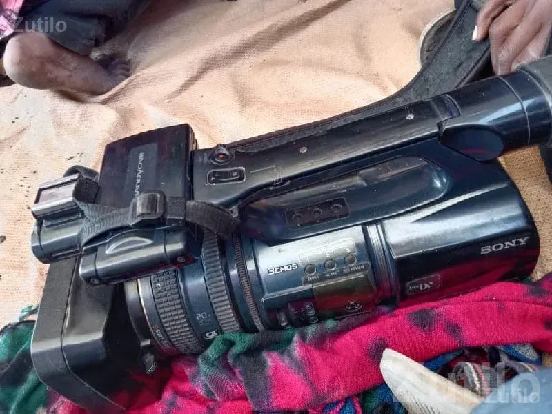 Sony Professional Video Camera for Sale - કૅમેરા - રાજુલા - Image 3