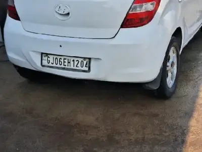 Hyundai i20 2011 White Diesel for Sale Hyundai i20 2011 White Diesel for Sale