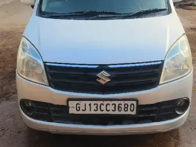 ગાડી વેચવાની છે ગાડી વેચવાની છે