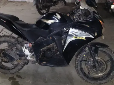 CBR 150R CBR 150R