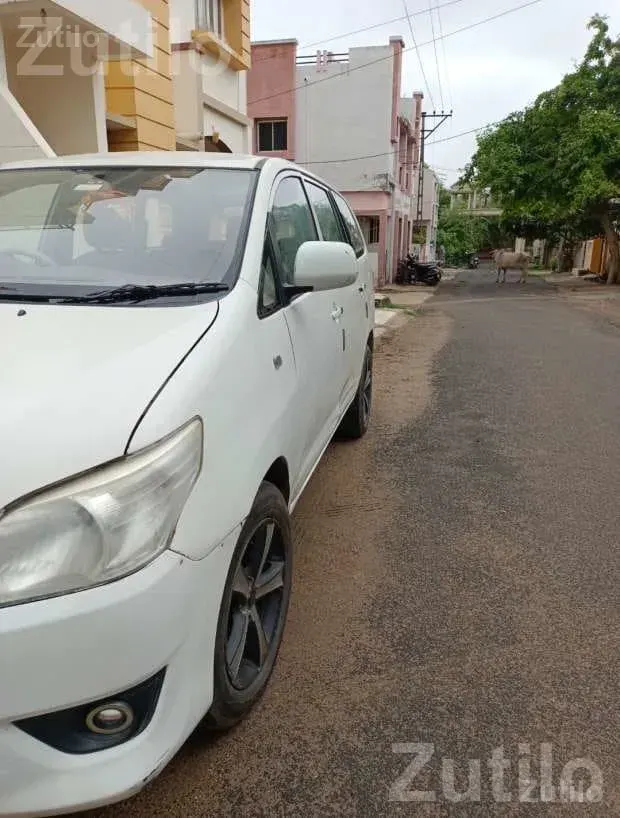 Toyota Innova 2014 8 Seater Family Car - Cars - Mandvi - Image 3