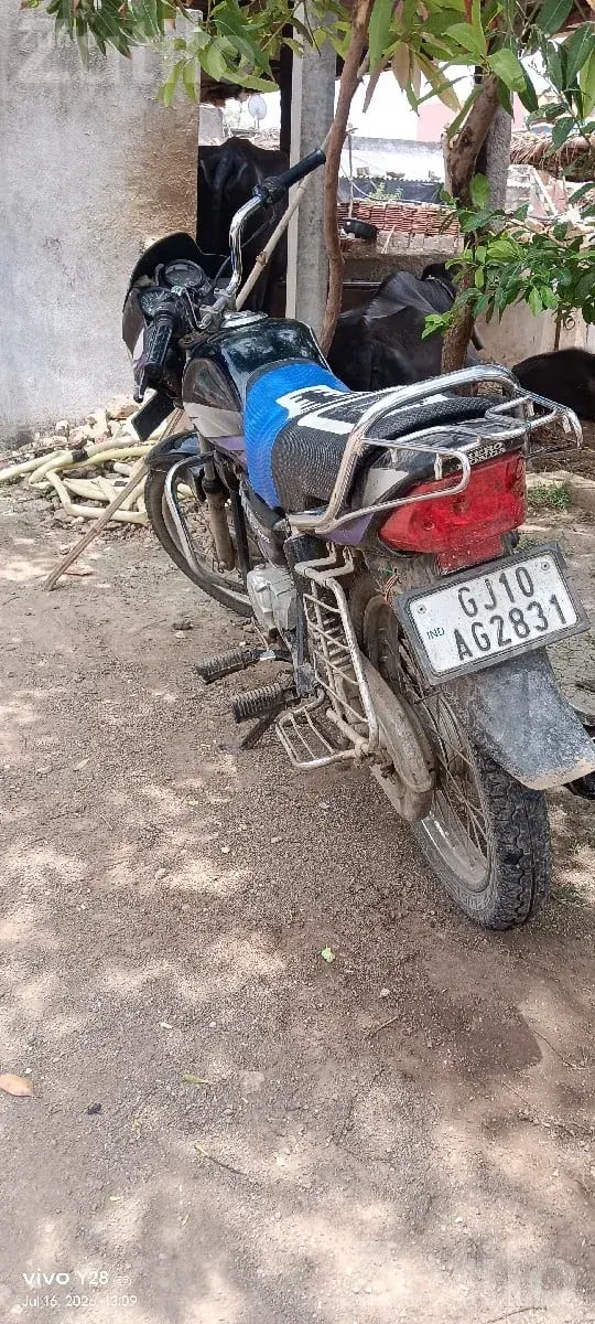 Used Commuter Motorcycle with Complete Book - બાઇક્સ - ભાણવડ - Image 2