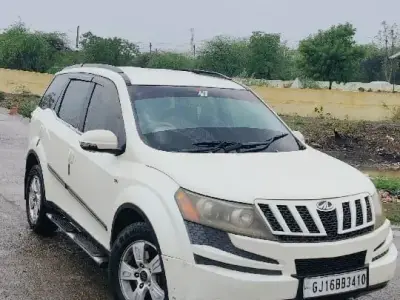2013 Mahindra XUV500 W8 with New Tyres
