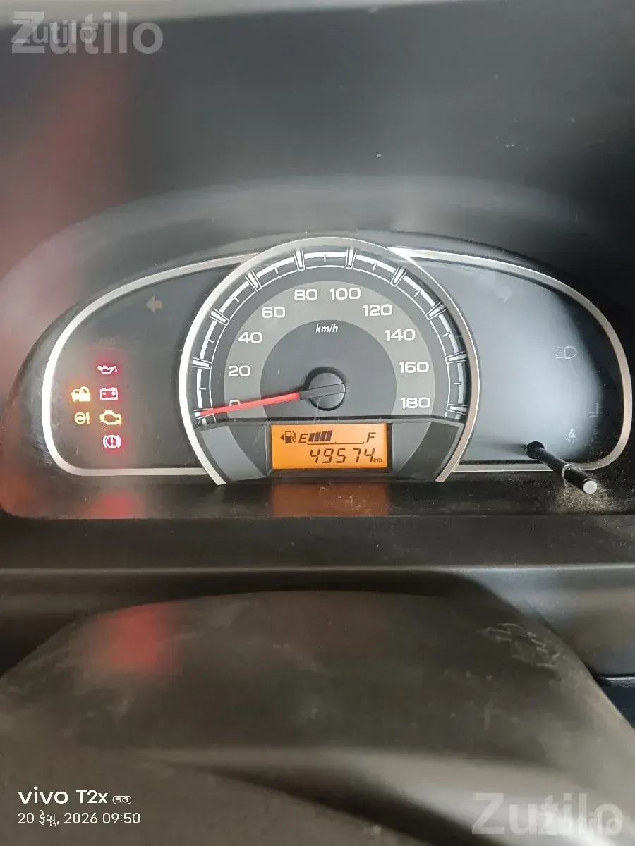 2018 Maruti Suzuki Alto 800 White Hatchback - કાર - કુટિયાણા - Image 3