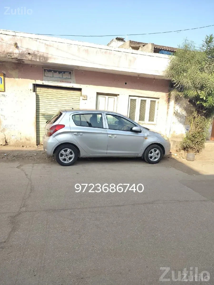 Hyundai i20 Silver Hatchback Car - કાર - જામજોધપુર - Image 2
