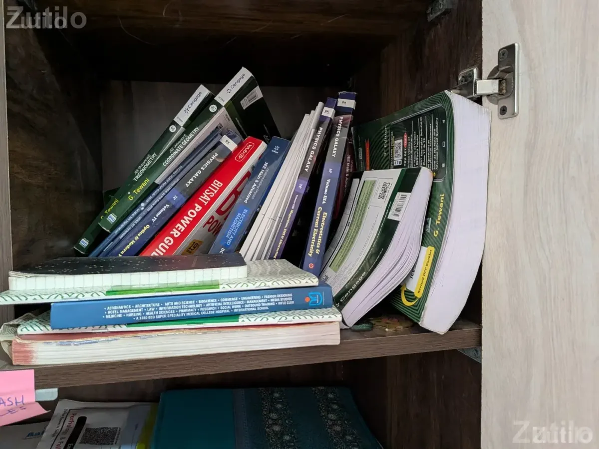 Iit preparation book - સ્પર્ધાત્મક પરીક્ષાની પુસ્તકો - અમદાવાદ શહેર - Image 2
