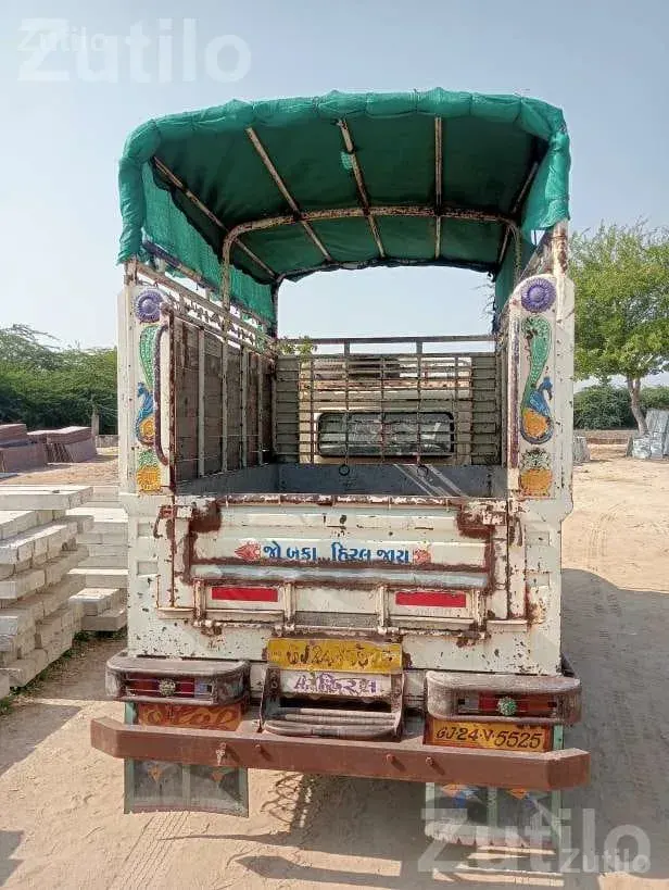 Mahindra Pickup 2013-14 Goods Vehicle - ટ્રક અને લોરી - સામી - Image 3