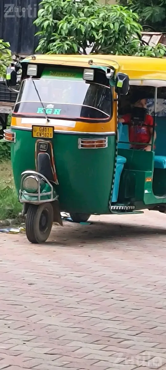 Auto Rickshaw Passenger Three Wheeler - ઓટો રિક્ષા - સાણંદ - Image 2