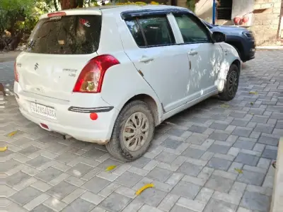 Maruti Suzuki Swift LDi White Diesel 2009 Maruti Suzuki Swift LDi White Diesel 2009