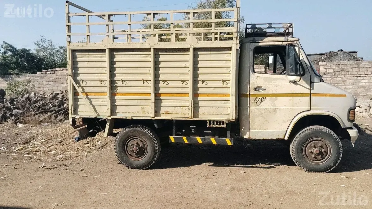 2008 Goods Carrier Loading Truck - ટ્રક અને લોરી - ઉપલેટા - Image 2