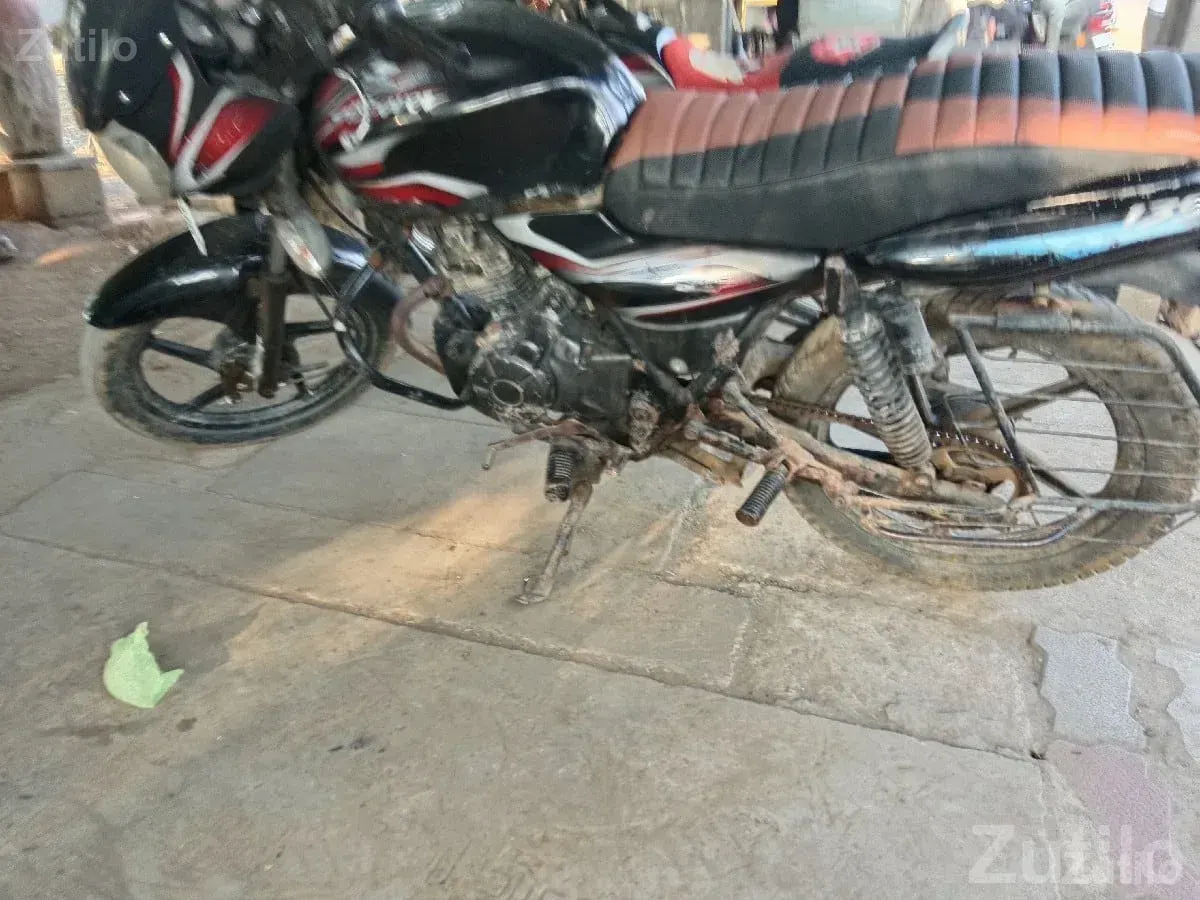 Discover 2012 Used Bike for Sale - બાઇક્સ - કેશોદ - Image 3