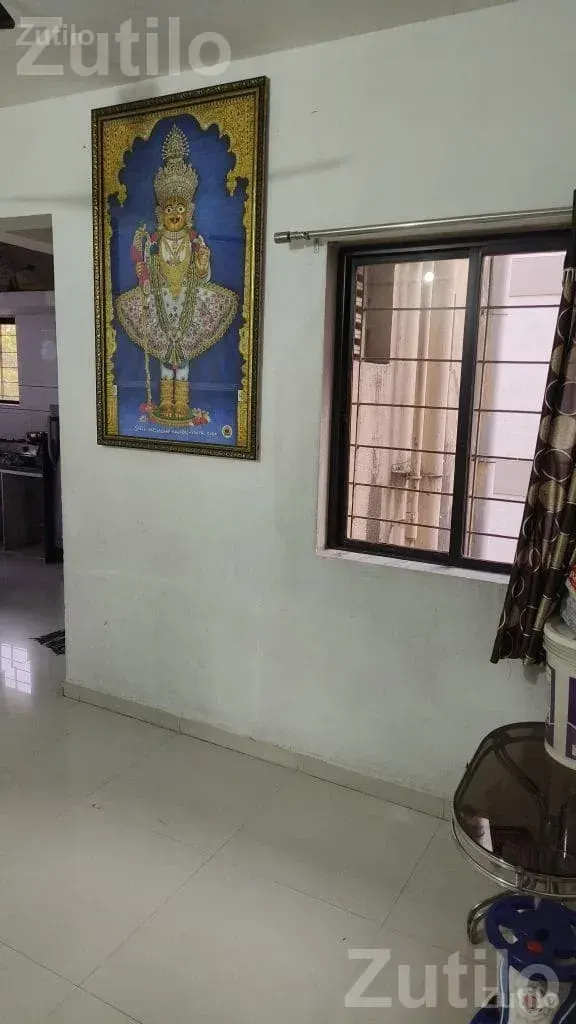 Suman Saurabh Apartment Near Gajera Circle - House for Sale - Surat City - Image 5