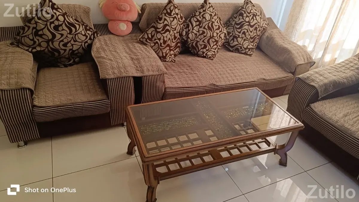 Sofa set with glass tea table - Sofa Sets - Daskroi - Image 2