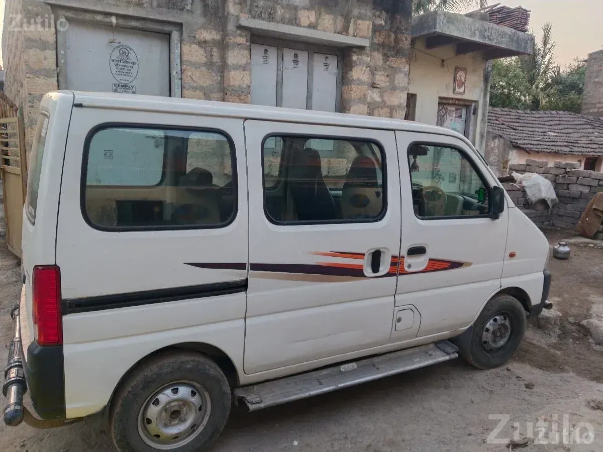 Maruti Suzuki Eco Van – White Family Car - કાર - કોડીનાર - Image 2