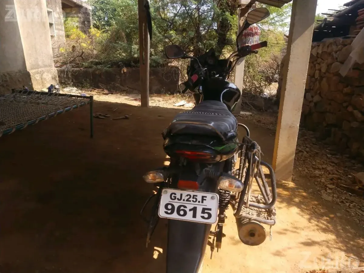 Bajaj Discover Motorcycle for Sale - બાઇક્સ - જામજોધપુર - Image 4