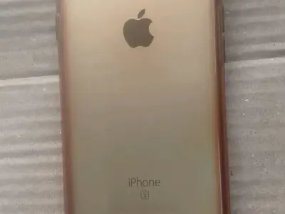 Apple iPhone 6s Gold Smartphone