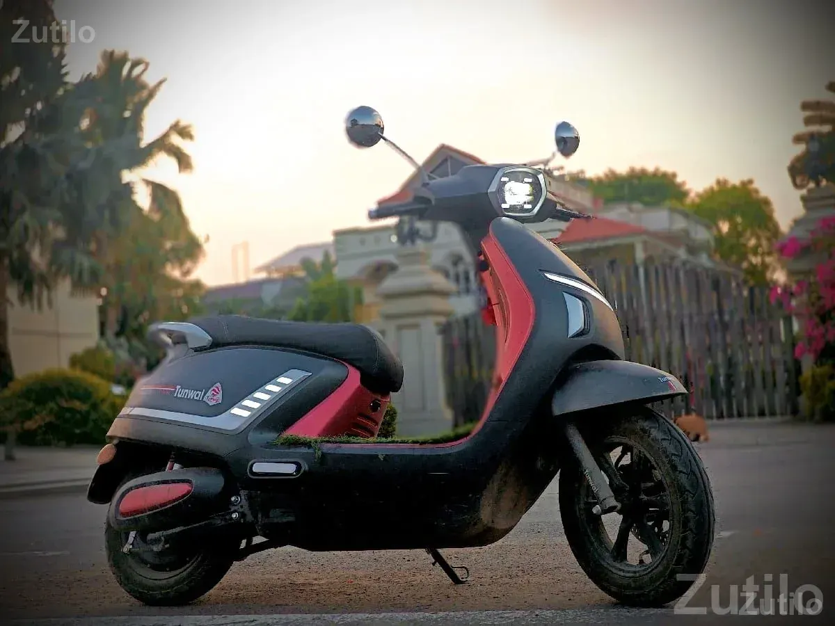 Tunwal Roma E Electric Scooter - બાઇક્સ - ભેસાણ - Image 3