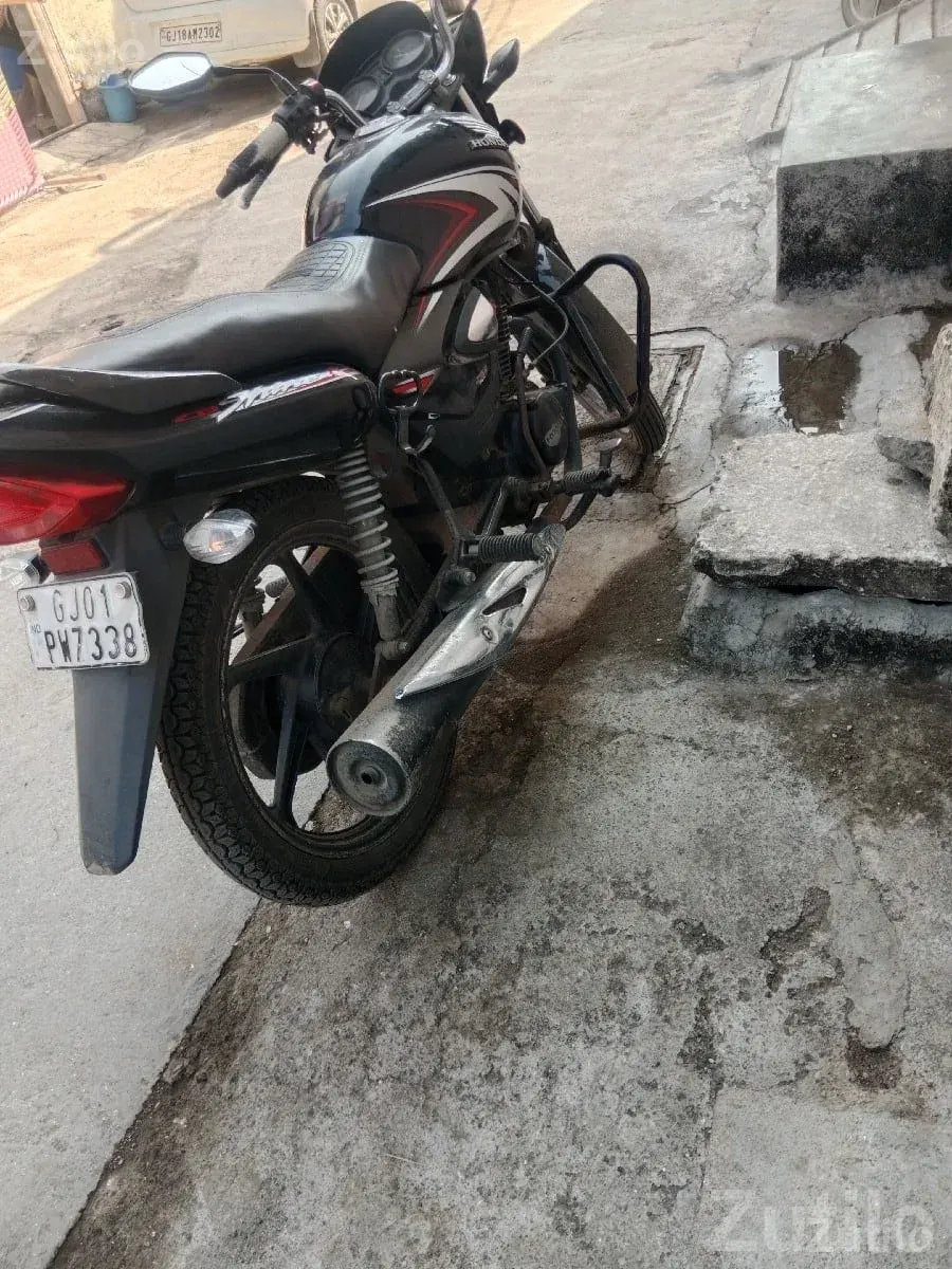 Honda CB Shine 2018 Bike for Sale - Bikes - Upleta - Image 3