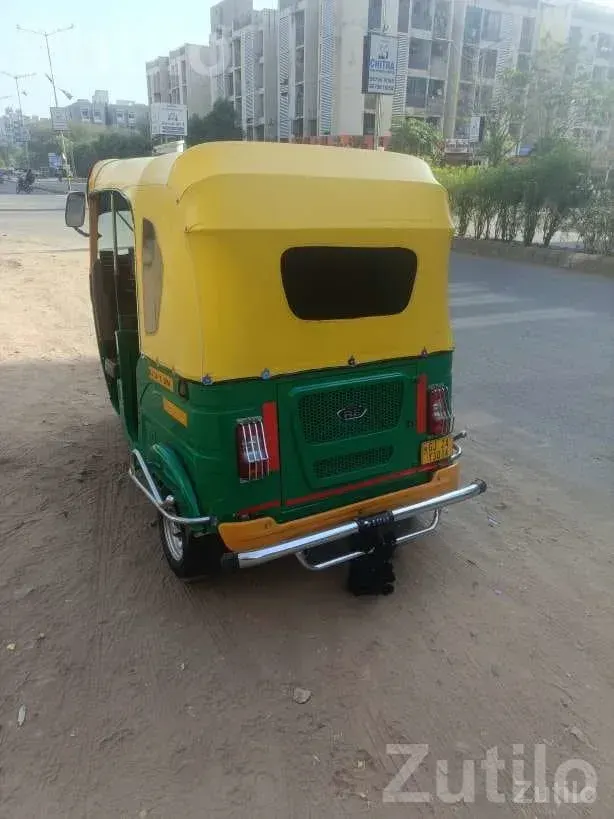 2026 Model Green Yellow Auto Rickshaw - Auto Rickshaws - Ahmedabad City - Image 4
