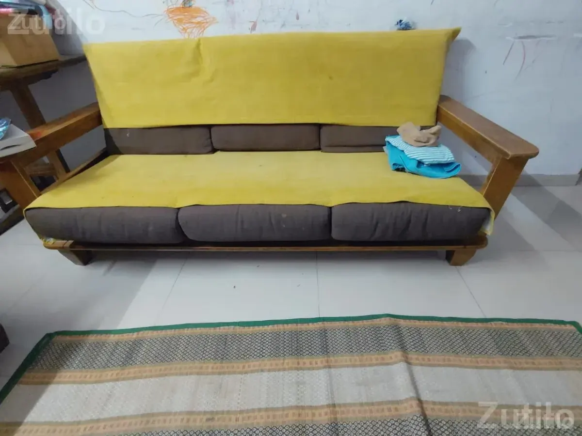 Wooden sofa set - સોફા સેટ અને કાઉચ - અમદાવાદ શહેર - Image 5