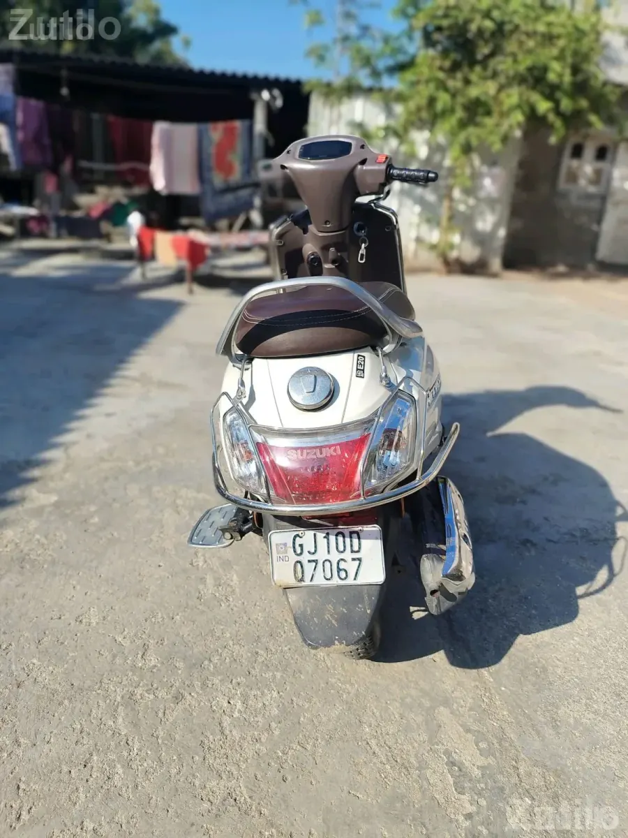 Suzuki Access 125 Scooter 2023 Model - બાઇક્સ - જામજોધપુર - Image 4