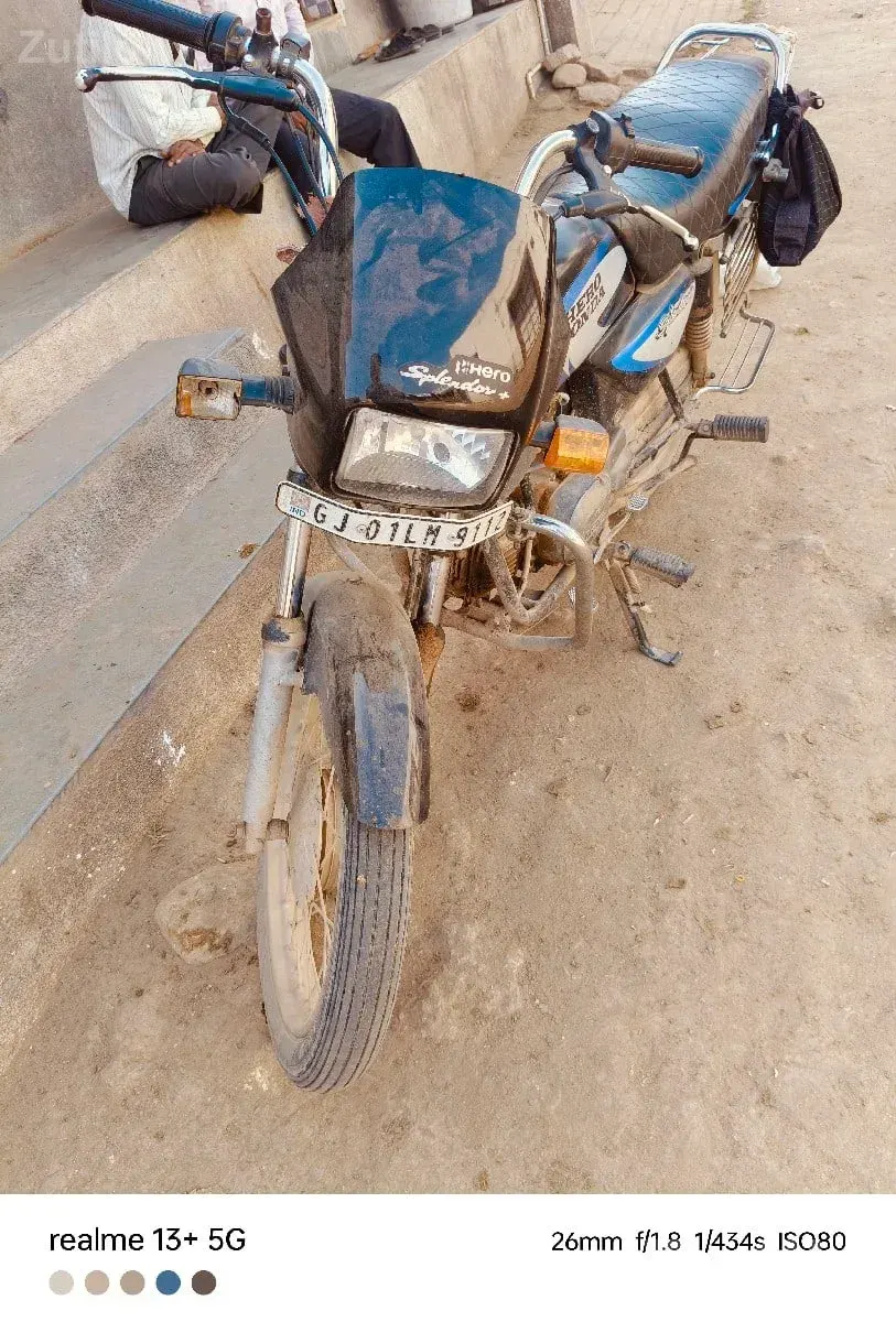Hero Honda Splendor 2010 Used Bike - બાઇક્સ - બાબરા - Image 2