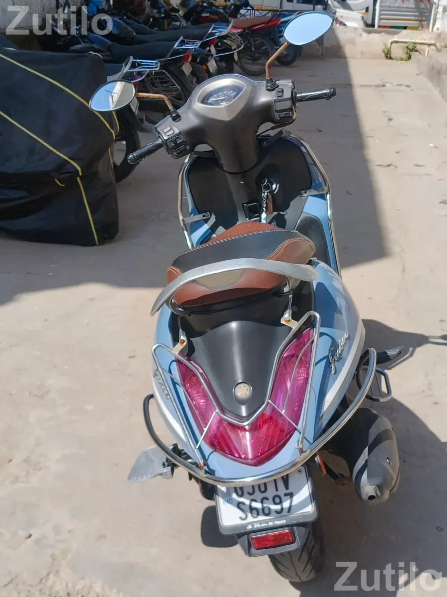 Yamaha Fascino two wheeler - બાઇક્સ - અમદાવાદ શહેર - Image 3
