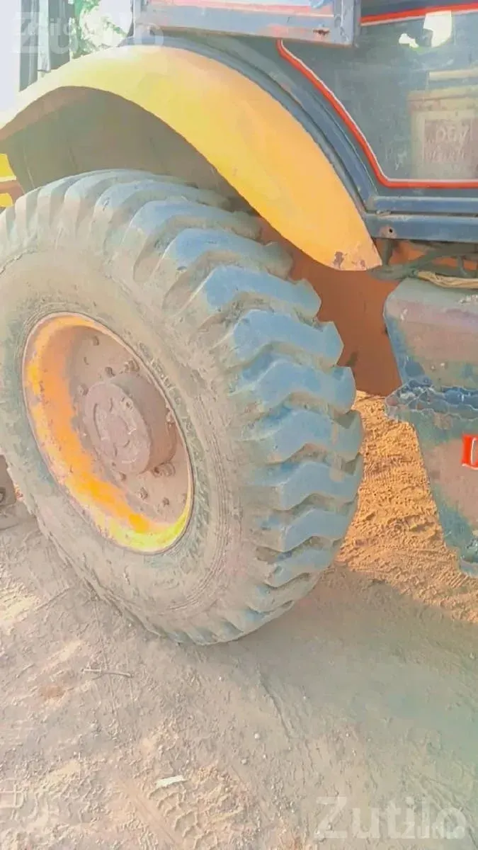 JCB 3DX 2011 Backhoe Loader with Breaker - Construction Vehicles - Mundra - Image 3