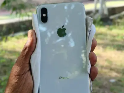 IPHONE XS IPHONE XS