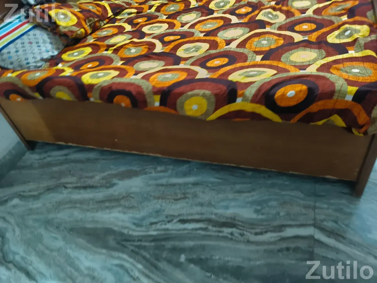 Bed king size - પલંગ અને ગાદલા - અમદાવાદ શહેર - Image 2