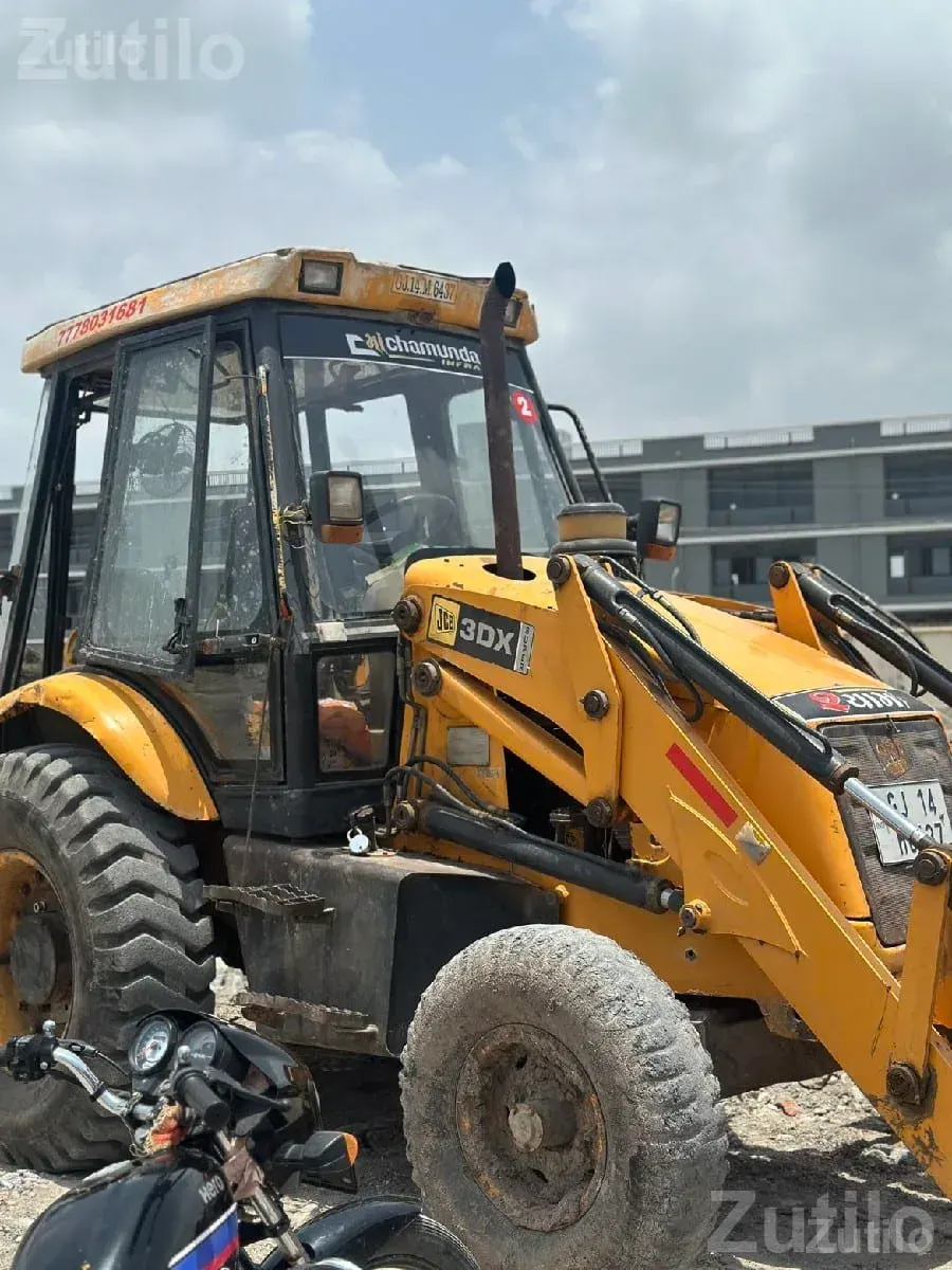 JCB Backhoe Loader 2009 Model, New Pump - Construction Vehicles - Jamnagar City - Image 3