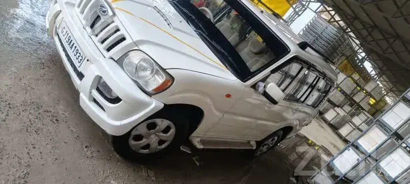 2013 Mahindra Scorpio EX, Second Owner - Cars - Morbi City - Image 3