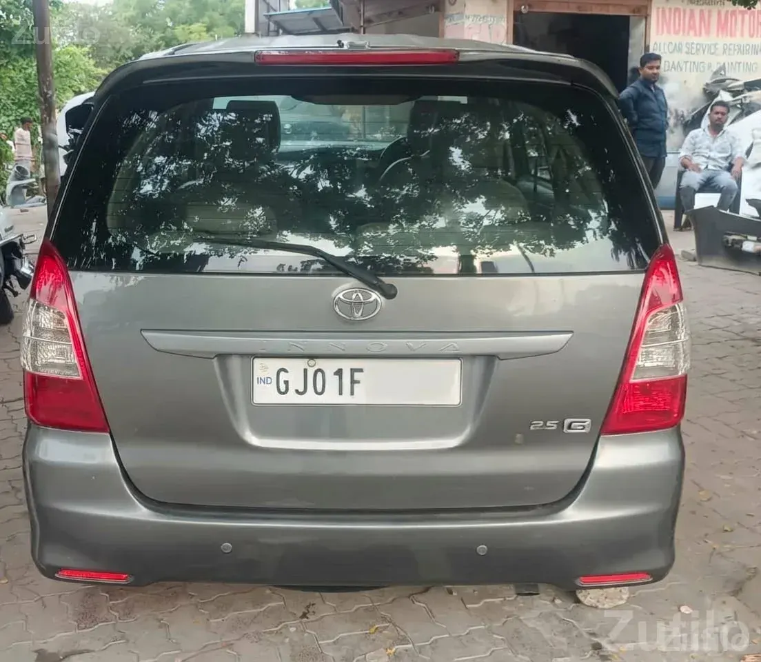 Toyota Innova Spacious Family MPV - કાર - અમદાવાદ શહેર - Image 3