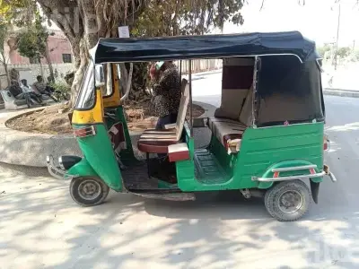 2012 CNG Auto Rickshaw