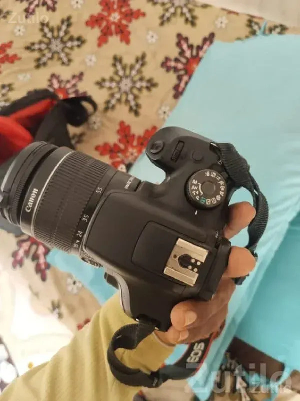 Canon DSLR Camera with LCD Screen - મોબાઇલ ફોન - કોડીનાર - Image 3