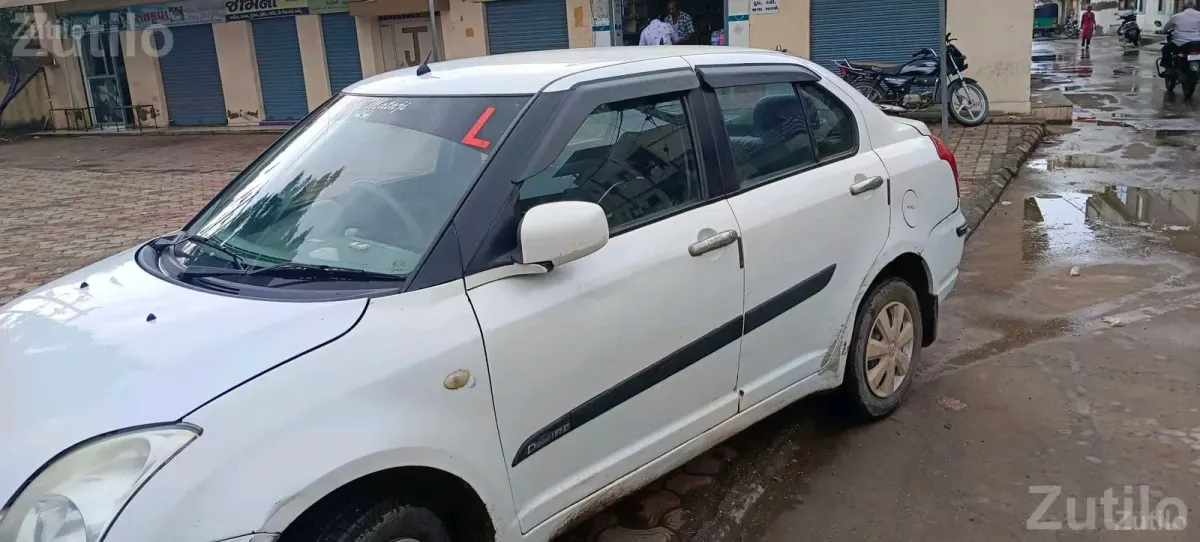 Maruti Suzuki Swift Dzire 2010 White - Cars - Rajkot City - Image 4