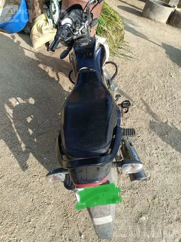 Bajaj Platina 2017 Motorcycle - બાઇક્સ - ઈડર - Image 4